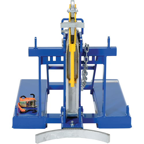Manipulateur de barils Eagle Beak automatique, Pour 55 gal. US (45 gal. imp.) St. Lawrence Industrial & Safety Supply