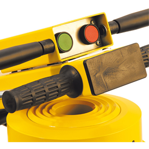 Cric Mammut, 110 tonnes, Air comprim&eacute;/hydraulique St. Lawrence Industrial & Safety Supply