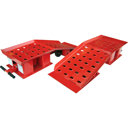 Paire de rampes larges pour camion, Capacit&eacute; 20 000 lb, 50-1/2" lo, 18-3/8" la, Hauteur de 9-1/4" St. Lawrence Industrial & Safety Supply