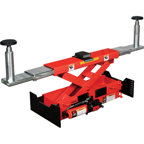 Pont &eacute;l&eacute;vateur &agrave; rouleaux, actionn&eacute; par pompe air/hydraulique St. Lawrence Industrial & Safety Supply