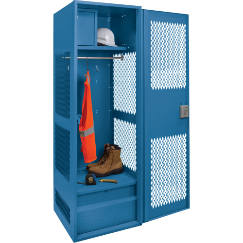 Casier pour &eacute;quipement avec porte, Acier, 24" la x 24" p x 72" h, Bleu fonc&eacute; St. Lawrence Industrial & Safety Supply