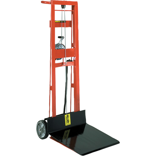 Empileur &agrave; plateforme, M&eacute;canisme Treuil manuel, Capacit&eacute; de 750 lb, Levage max de 40" St. Lawrence Industrial & Safety Supply