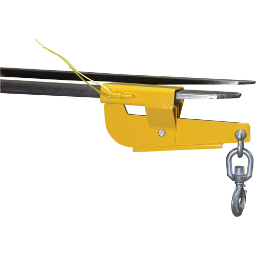Crochet de levage avec tendeur automatique, Ouverture des fourches 5-1/2" x 1-1/2" St. Lawrence Industrial & Safety Supply