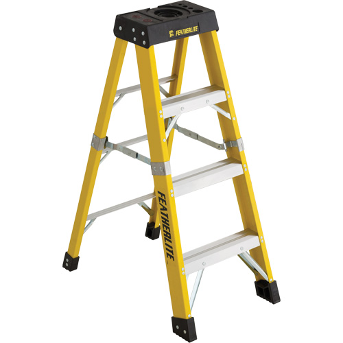 Escabeaux industriels robustes (s&eacute;rie 6400), 4', Fibre de verre, Capacit&eacute; 300 lb, Type 1A St. Lawrence Industrial & Safety Supply
