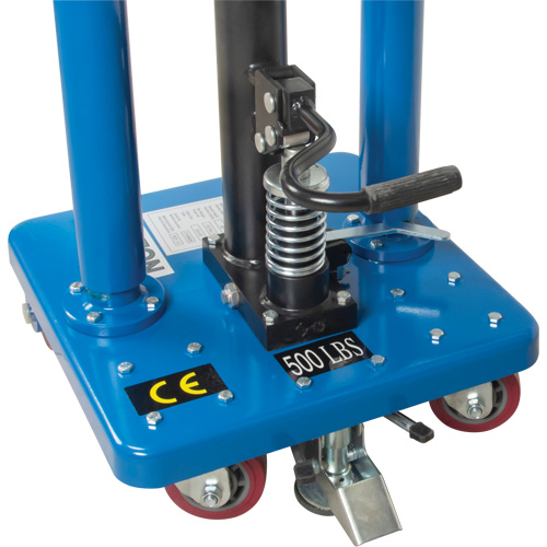 Table de travail hydraulique, 18'' lo x 18'' la, Acier, Capacit&eacute; 500 lb St. Lawrence Industrial & Safety Supply