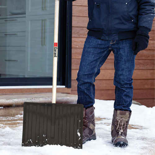Nordic Snow Shovel, Polypropylene Blade, 17-3/4" Wide, D-Grip Handle St. Lawrence Industrial & Safety Supply
