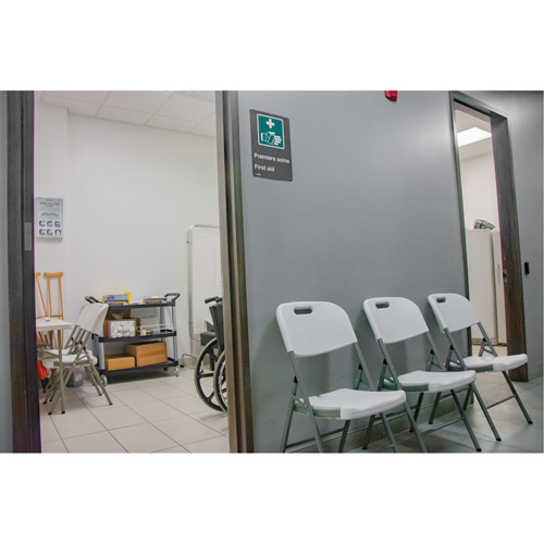 Folding Chairs, Polyethylene, White, 350 lbs. Weight Capacity St. Lawrence Industrial & Safety Supply