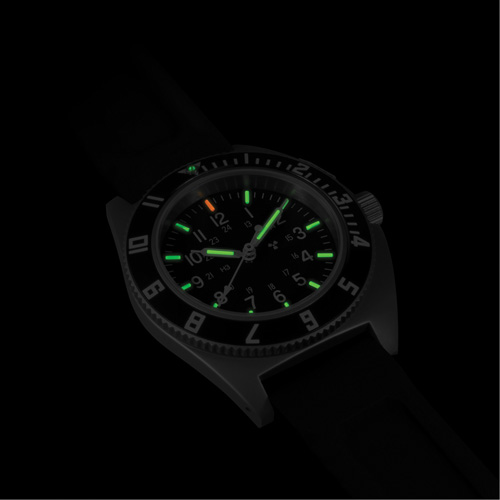 Montre Steel Navigator sur ensemble bracelet en caoutchouc noir de trois morceaux, Num&eacute;rique, &agrave; piles, 41 mm, Noir St. Lawrence Industrial & Safety Supply