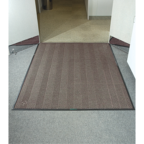 Tapis Waterhog Eco Elite, Essuie-pieds/grattoir, 3' x 5' x 3/8", Brun ch&acirc;taignier St. Lawrence Industrial & Safety Supply