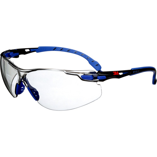 Lunettes de s&eacute;curit&eacute; Solus avec lentille Scotchgard, Lentille Int&eacute;rieur/ext&eacute;rieur, Antibu&eacute;e, R&eacute;pond ou surpasse la norme CSA Z94.3 St. Lawrence Industrial & Safety Supply