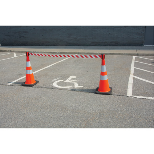 Capuchon pour c&ocirc;ne de signalisation St. Lawrence Industrial & Safety Supply