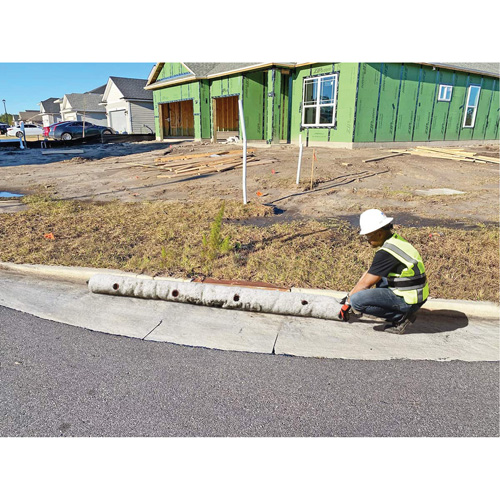 Ultra-Gutter Guard, S&eacute;diment, 144" lo x 9" la St. Lawrence Industrial & Safety Supply