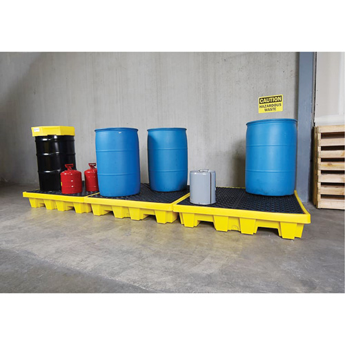 4-Drum Nestable Ultra-Spill Pallet&reg;, 66 US gal. Spill Capacity, 51" x 51" x 10" St. Lawrence Industrial & Safety Supply