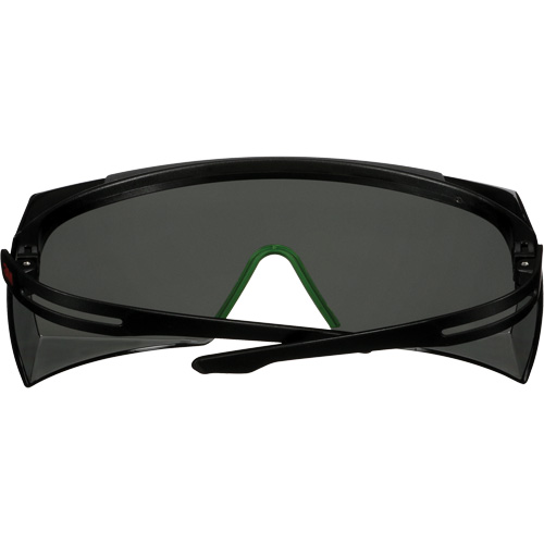 Lunettes de s&eacute;curit&eacute; SecureFit s&eacute;rie 3700 SF3730AS-BLK, Lentille Gris/IR 3.0, Anti-&eacute;gratignures, ANSI Z87+/R&eacute;pond ou surpasse la norme CSA Z94.3 St. Lawrence Industrial & Safety Supply