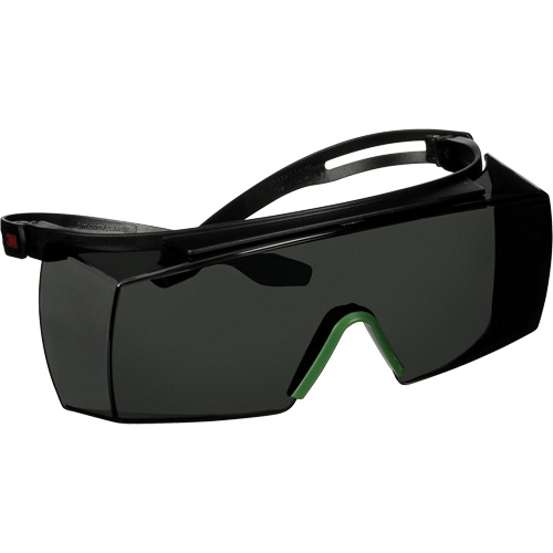 Lunettes de s&eacute;curit&eacute; SecureFit s&eacute;rie 3700 SF3730AS-BLK, Lentille Gris/IR 3.0, Anti-&eacute;gratignures, ANSI Z87+/R&eacute;pond ou surpasse la norme CSA Z94.3 St. Lawrence Industrial & Safety Supply