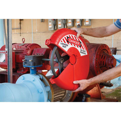 Dispositif de verrouillage coulissant pour vanne &agrave; opercule, Type Volant St. Lawrence Industrial & Safety Supply