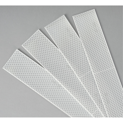 3M Scotchlite Diamond Grade mat&eacute;riau de perceptibilit&eacute; S&eacute;rie 983, 2" la x 12" lo, Blanc St. Lawrence Industrial & Safety Supply