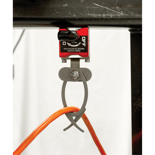Crochets de suspension avec interrupteur, Longueur de 5-3/4", Diam&egrave;tre de 1-3/4", Capacit&eacute; de 35 lb St. Lawrence Industrial & Safety Supply