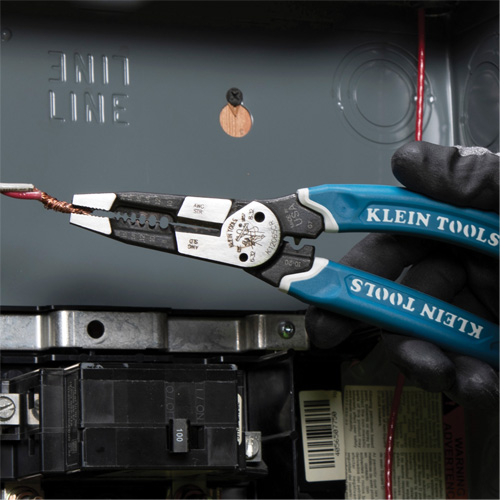 Outil polyvalent Klein-Kurve pour d&eacute;nuder, couper et sertir les fils, 8-1/4" lo, 8 - 20 AWG St. Lawrence Industrial & Safety Supply
