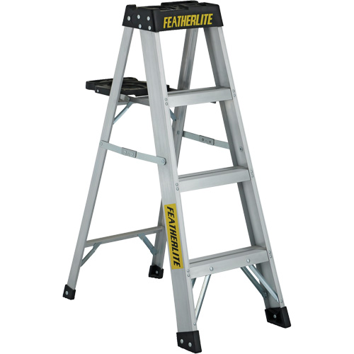 Escabeau industriel tr&egrave;s robuste s&eacute;rie 3400, 4', Aluminium, Capacit&eacute; 300 lb, Type 1A St. Lawrence Industrial & Safety Supply