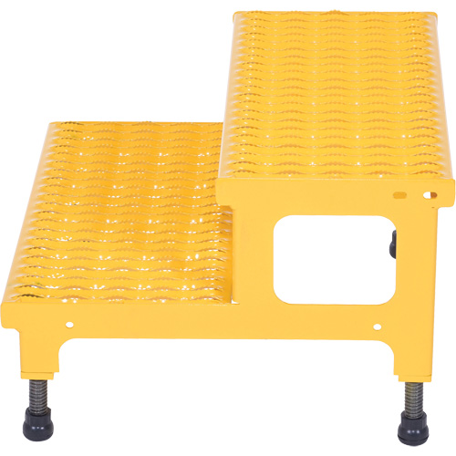Plate-forme ajustable Step-Mate, 2 marche(s), 23-13/16" la x 22-7/8" lo x 15-1/4" h, Capacit&eacute; 500 lb St. Lawrence Industrial & Safety Supply