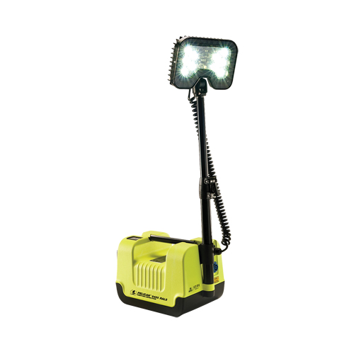 Syst&egrave;mes d'&eacute;clairage pour zone recul&eacute;e 9455, DEL, 21 W, 1600 lumens, Boîtier en Plastique St. Lawrence Industrial & Safety Supply