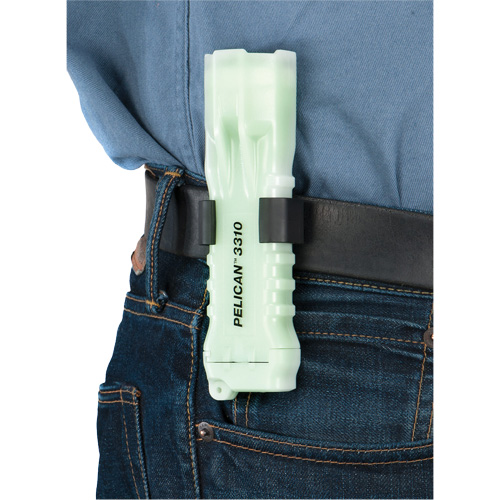 Lampe de poche, DEL, 378 lumens, Piles AA St. Lawrence Industrial & Safety Supply