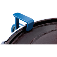 Manipulateurs de baril Gator Grip pour chariot &eacute;l&eacute;vateur, Pour 30 gal. US (25 gal. imp.) / 50 gal. US (41.6 gal. imp.) / 80 gal. US (66.6 gal. imp.) St. Lawrence Industrial & Safety Supply