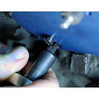 Gabarit de perçage pour installation sur collecteur pour Ford 4,6 L, 5,4 L, et 6,8 L St. Lawrence Industrial & Safety Supply
