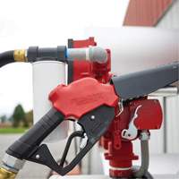 Pistolet automatique rouge &agrave; tr&egrave;s haut d&eacute;bit pour diesel St. Lawrence Industrial & Safety Supply