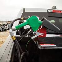 Pistolet de distribution automatique vert pour essence St. Lawrence Industrial & Safety Supply