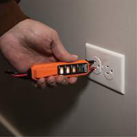 Trousse dessai &eacute;lectrique avec multim&egrave;tre num&eacute;rique St. Lawrence Industrial & Safety Supply