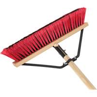 Balai-brosse &agrave; manche renforc&eacute;, 18", Moyen, Soies PVC St. Lawrence Industrial & Safety Supply