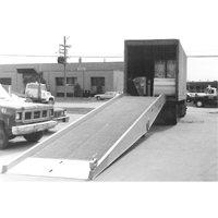 Mobile Yard Ramp, 16000 lbs. Capacity, 72" W x 30' L St. Lawrence Industrial & Safety Supply