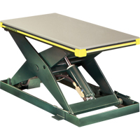Table &eacute;l&eacute;vatrice hydraulique &agrave; ciseaux Backsaver, Acier, 24" la x 48" lo, Capacit&eacute; 2000 lb St. Lawrence Industrial & Safety Supply