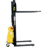 Gerbeur motoris&eacute; avec m&acirc;t &eacute;troit, Fonctionnement &eacute;lectrique, Capacit&eacute; 1500 lb, Lev&eacute;e max 63" St. Lawrence Industrial & Safety Supply