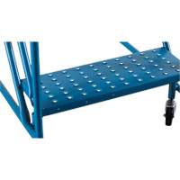 Escabeau roulant certifi&eacute; par la CSA, 5 marches, Largeur de la marche 22", Hauteur de la plateforme 46", Acier St. Lawrence Industrial & Safety Supply
