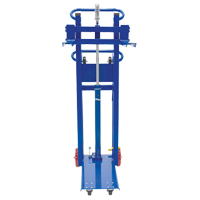 Empileur &agrave; plateforme, M&eacute;canisme Pompe au pied, Capacit&eacute; de 750 lb, Levage max de 52" St. Lawrence Industrial & Safety Supply