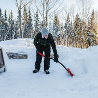 Yukon Snow Shovel, Polypropylene Blade, 18" Wide, Ergonomic D-Grip Handle St. Lawrence Industrial & Safety Supply