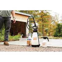 Vaporisateur d'acide manuel industriel & pour entrepreneur, 50 oz (1,5L) St. Lawrence Industrial & Safety Supply
