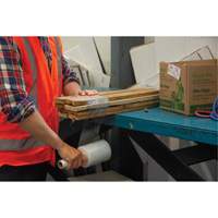 Film pour cerclage, Coul&eacute;, Calibre 120, 3" x 650' St. Lawrence Industrial & Safety Supply