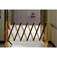 Barri&egrave;re Xpandit, 36" h x 11,5' lo, Noir/Jaune St. Lawrence Industrial & Safety Supply