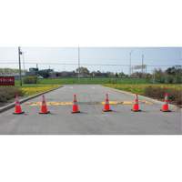 C&ocirc;ne de signalisation, 28", Orange, Bande(s) r&eacute;fl&eacute;chissante(s) 4" & 6" St. Lawrence Industrial & Safety Supply