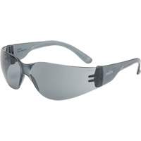 Lunettes de s&eacute;curit&eacute; s&eacute;rie Z600, Lentille Grise/fum&eacute;e, Anti-&eacute;gratignures, ANSI Z87+/R&eacute;pond ou surpasse la norme CSA Z94.3 St. Lawrence Industrial & Safety Supply