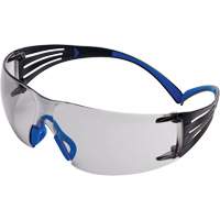 Lunettes de s&eacute;curit&eacute; SecureFit s&eacute;rie 400, Lentille Int&eacute;rieur/ext&eacute;rieur, Antibu&eacute;e/Anti-&eacute;gratignures, ANSI Z87+/R&eacute;pond ou surpasse la norme CSA Z94.3 St. Lawrence Industrial & Safety Supply