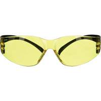 Lunettes de s&eacute;curit&eacute; de s&eacute;rie 100 SecureFit, Lentille Ambr&eacute;e, Antibu&eacute;e/Anti-&eacute;gratignures, ANSI Z87+/R&eacute;pond ou surpasse la norme CSA Z94.3 St. Lawrence Industrial & Safety Supply
