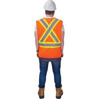 Veste d'arpenteur haute visibilit&eacute; conforme &agrave; la CSA, Orange haute visibilit&eacute;, Moyen, Polyester St. Lawrence Industrial & Safety Supply
