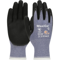 Gants r&eacute;sistants aux coupures dans un milieu de travail huileux ATG MaxiCut, Taille Grand, Calibre 15, Rev&ecirc;tement Nitrile, Enveloppe en Fil technique, ASTM ANSI niveau A3/EN 388 niveau 4/EN 388 niveau C St. Lawrence Industrial & Safety Supply