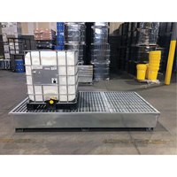 Ultra-Twin IBC Spill Pallet en acier, Capacit&eacute; de d&eacute;versement 370 gal. US, 103,8" x 26,8" x 51,1" St. Lawrence Industrial & Safety Supply