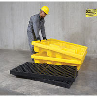 Ultra-Spill Pallet emboitable, 4 barils, Capacit&eacute; de d&eacute;versement 66 gal. US, 51" x 51" x 10" St. Lawrence Industrial & Safety Supply